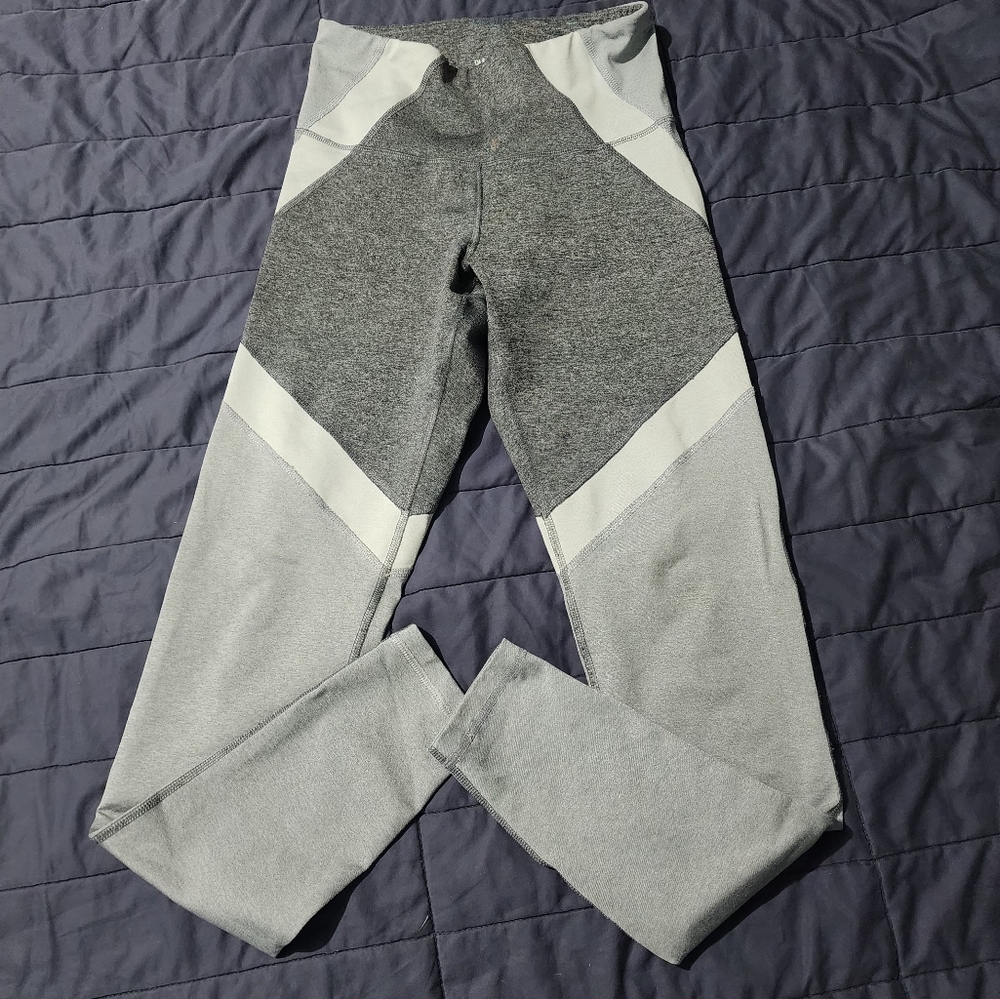 Old Navy Active Gray Leggings